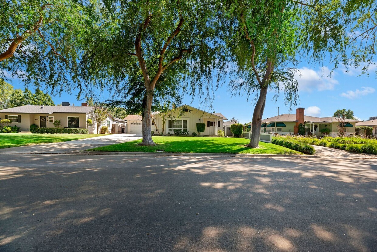 Foto principal - Stunning Riverside Home for Rent- Solar, E...
