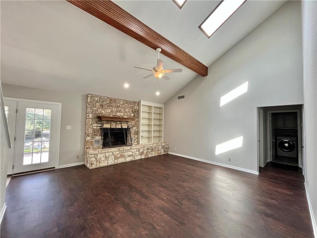 Foto del edificio - 10102 Grand Oak Dr