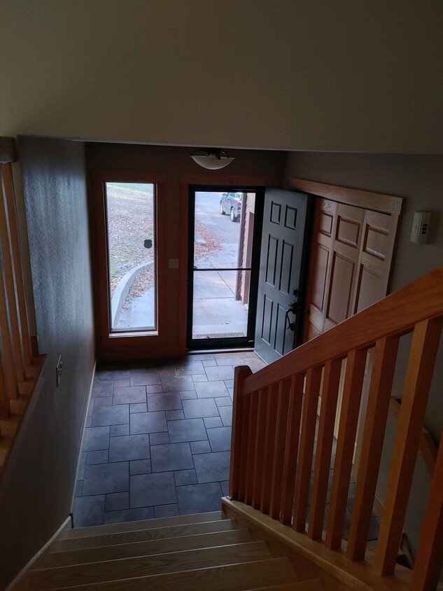 Primary Photo - 354 Edgewood Dr