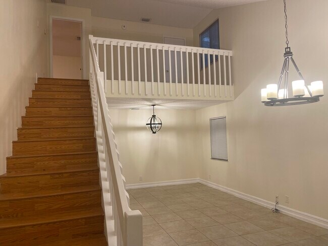 Building Photo - 401 Shoreview Dr