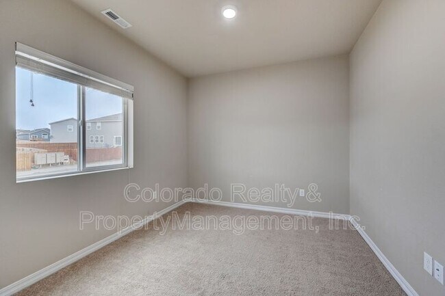 Building Photo - 5993 Mumford Dr.
