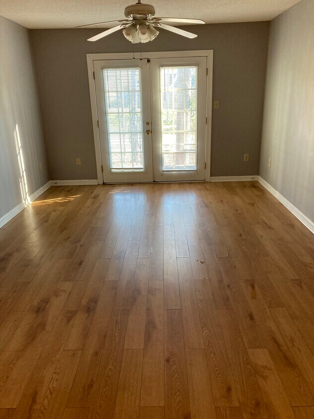 435 Haltiwanger Rd Unit 12, Greenwood, SC 29649 Condo for Rent in