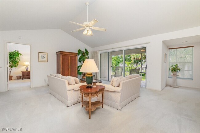 Foto del edificio - 4111 Lake Forest Dr