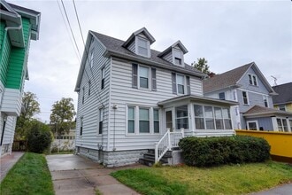 Building Photo - 151 Hampden Rd