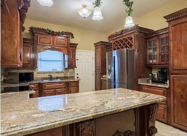 Foto del edificio - 6 Fairmont Ave