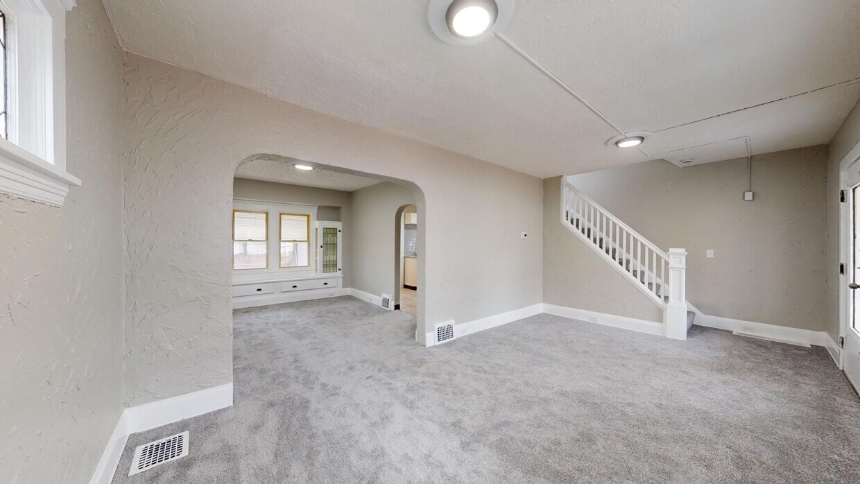Primary Photo - Old Brooklyn Area - 3 Bedroom Single Famil...