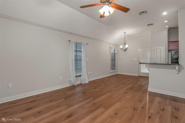 Foto del edificio - LEGACY BEAUTY.. Close to Barksdale Air Force Base..