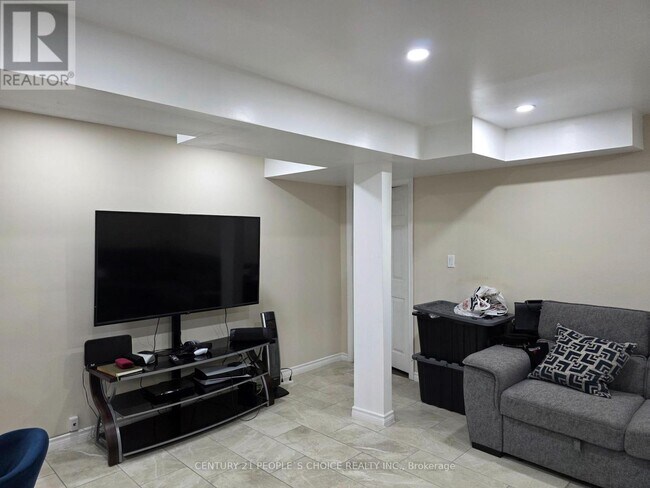 Photo du bâtiment - 3 Heathbrook Ave