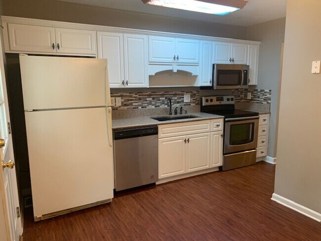 Foto del edificio - 311 Beech Ln