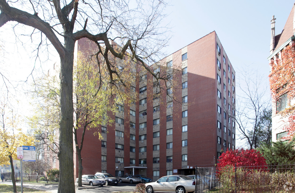 Building Photo - Michigan Towers