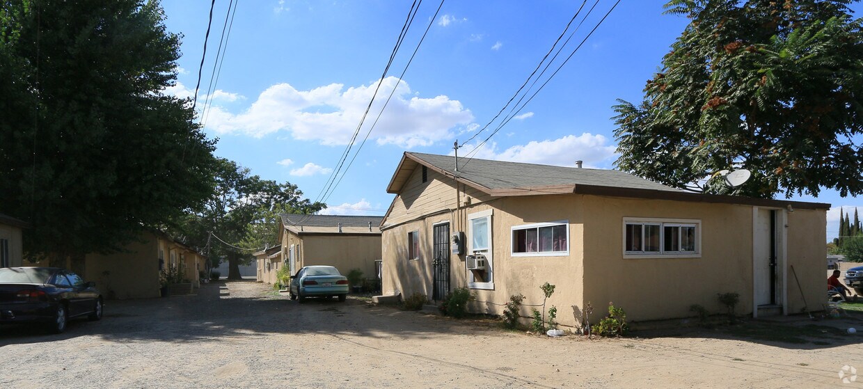 Building Photo - 2136 Tully Rd