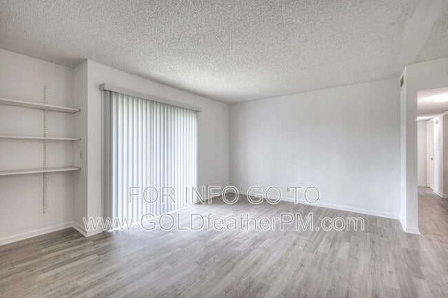 Building Photo - 515 Basswood Ave
