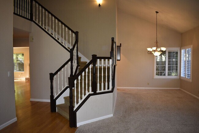 Foto del edificio - 134 Briggs Ranch Dr