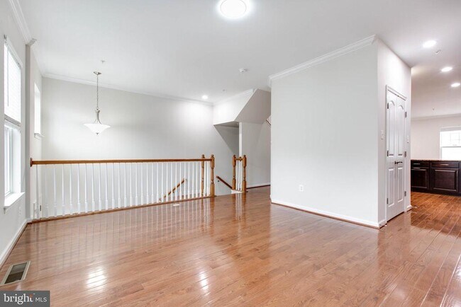 Foto del edificio - 2706 Amber Crest Rd