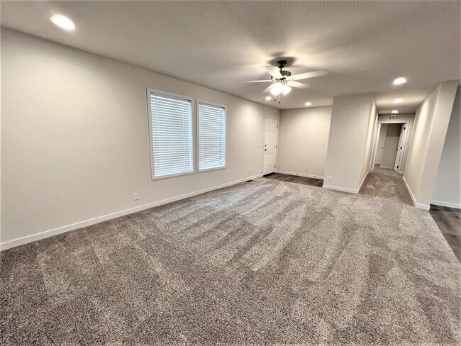 Foto del edificio - 5335 Coventry Dr