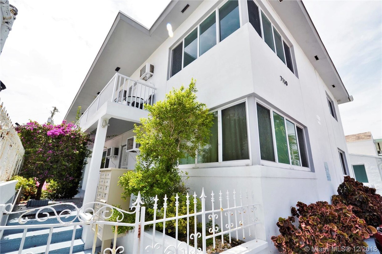 Primary Photo - 7130 Carlyle Ave