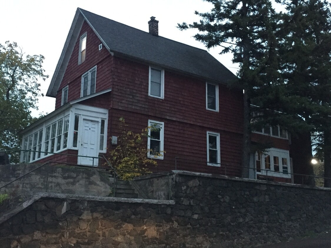 Primary Photo - 801 E Montezuma Ave