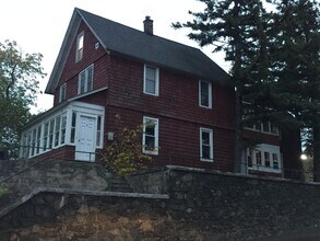 Building Photo - 801 E Montezuma Ave