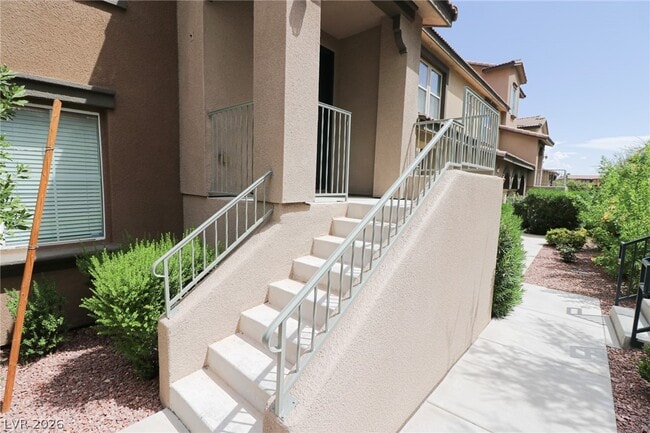 Building Photo - 1510 Plaza Centre Dr