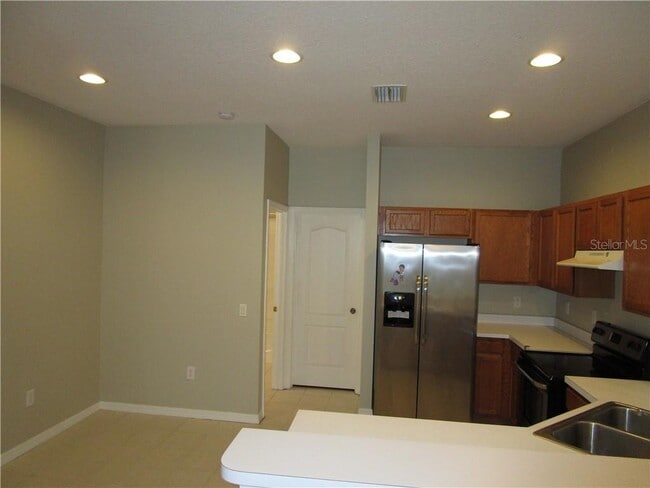 Building Photo - 12945 Kings Crossing Dr