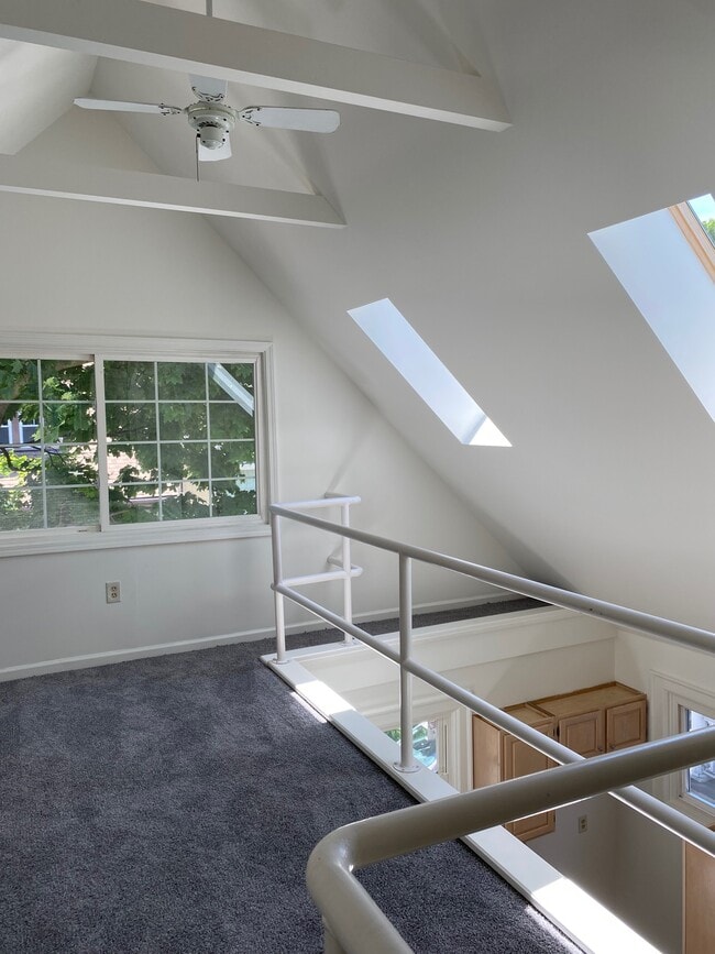 Building Photo - 24 Cleveburn Pl