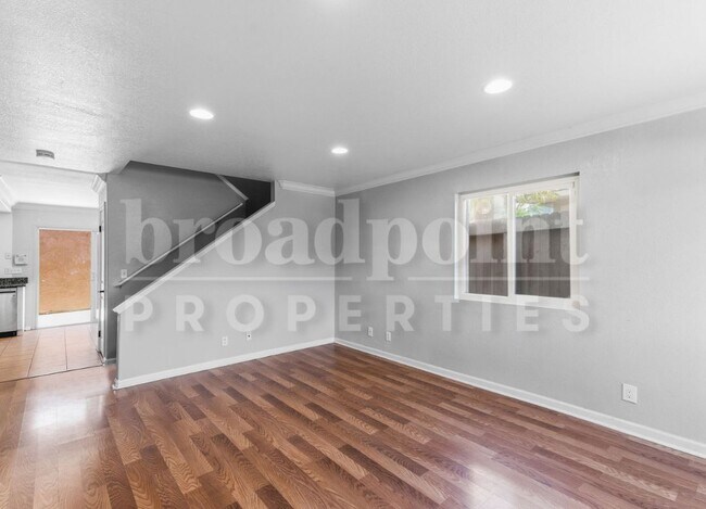 Foto del edificio - 1423 N Broadway
