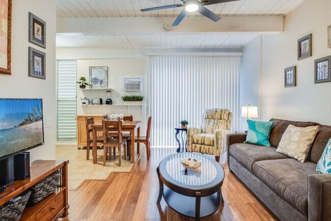 Foto del edificio - 75-5873 Walua Rd C-208