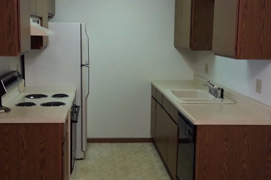 Primary Photo - 2228 Sylvan Way