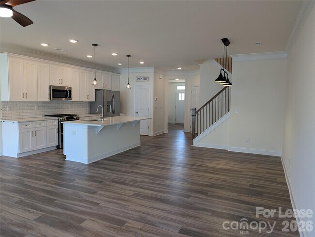 Foto del edificio - 6324 Keeton Ln