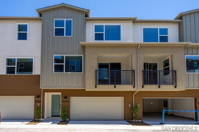 Foto del edificio - 12236 Riley Ln