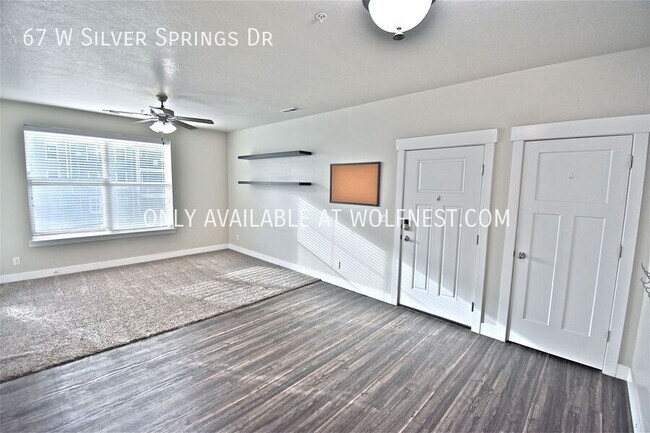 Foto del edificio - 67 W Silver Springs Dr