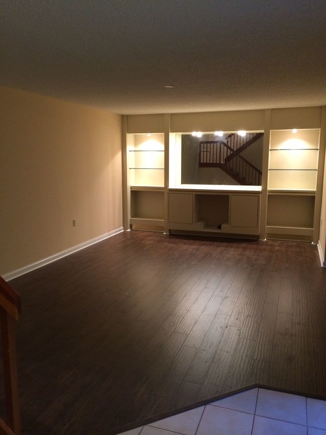 Building Photo - 8008 80th Way