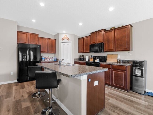 Building Photo - 404 Serenity Ml Lp