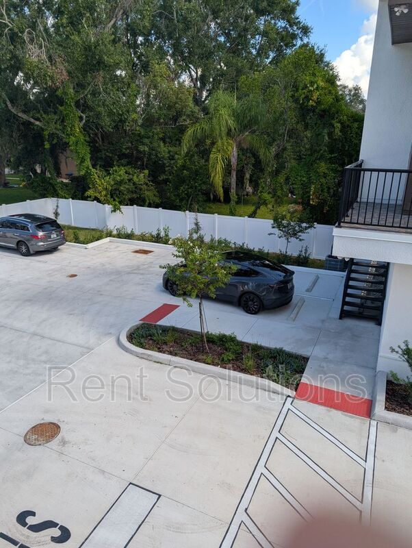 Building Photo - 13612 N 22nd St