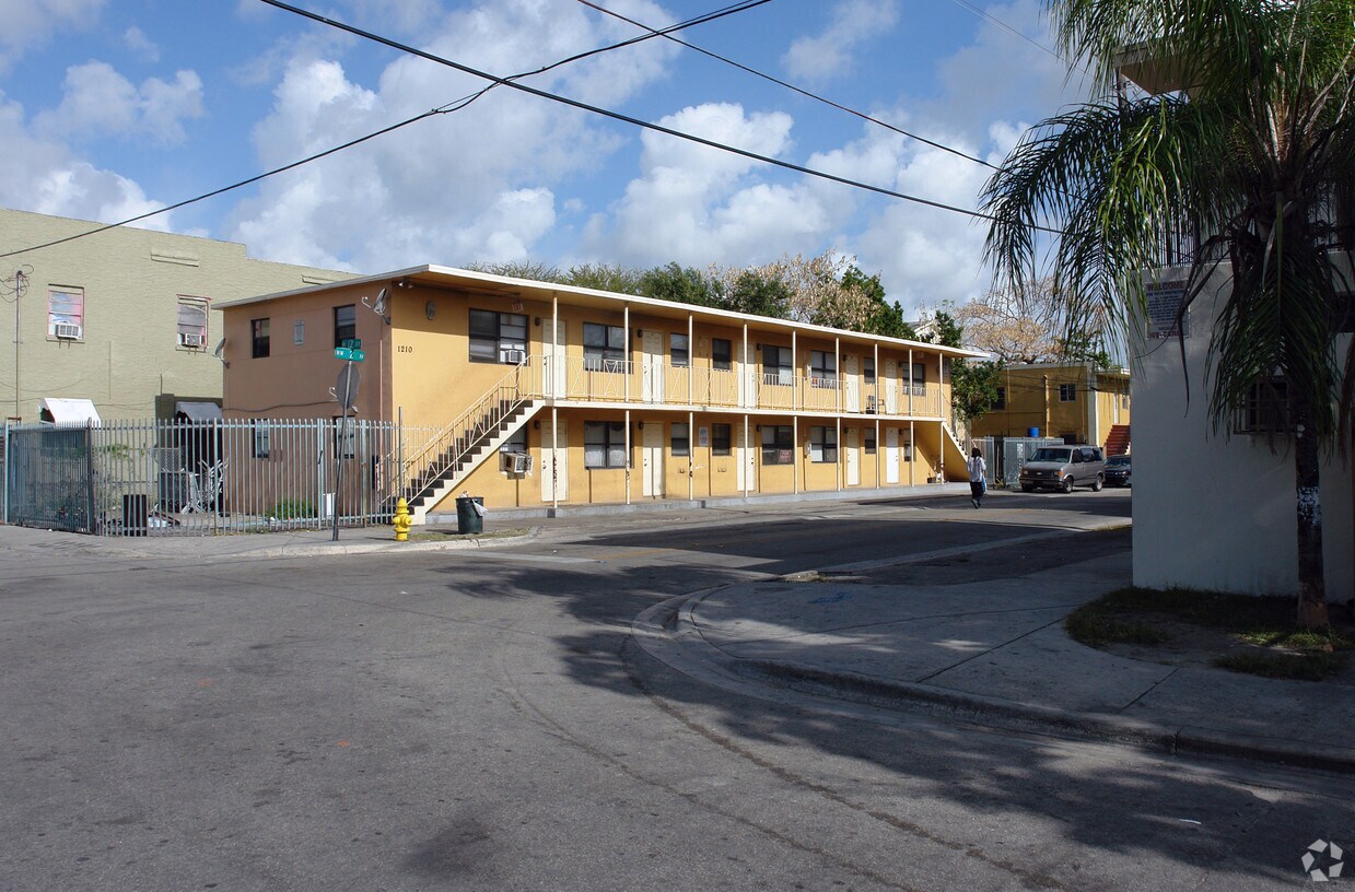 Primary Photo - 1210 NW 2nd Ave
