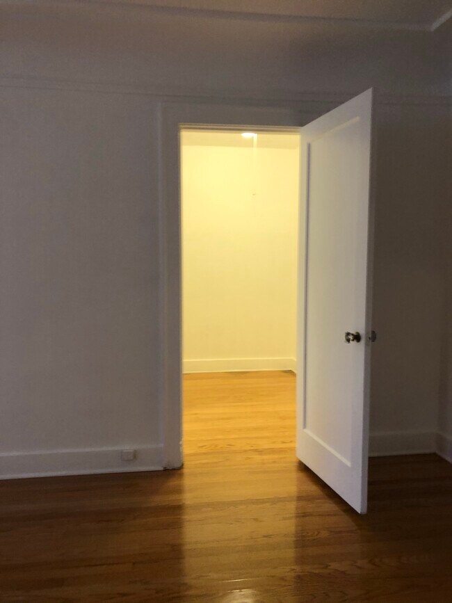 Office entry - 303 16th Ave E