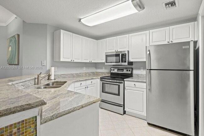 Foto del edificio - 5060 Fairways Cir