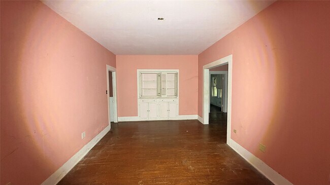 Foto del edificio - 1501 S Columbia Dr