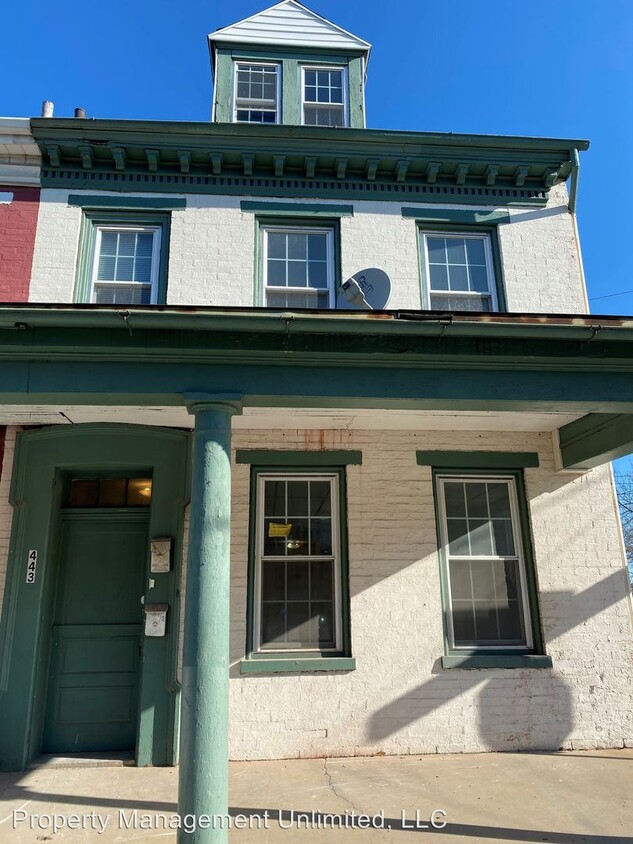 Primary Photo - 443 E Prospect St