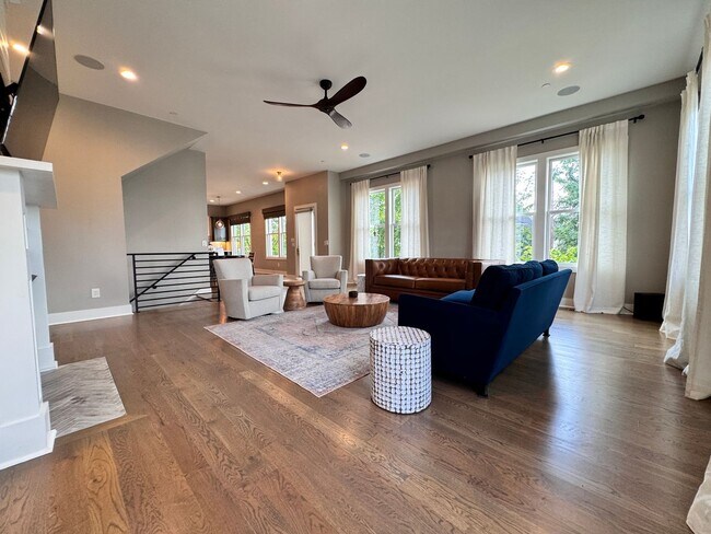 Foto del edificio - 4 Bedroom Home in Walkable East Nashville ...