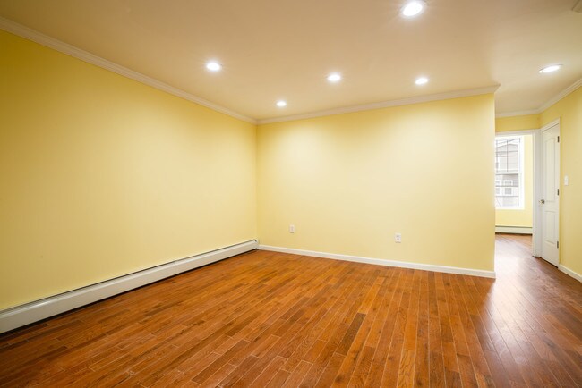 Foto del edificio - 335 Bradford St