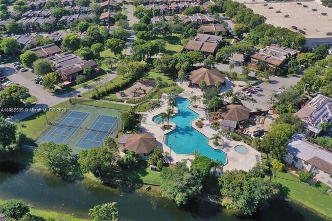 Foto del edificio - 6601 SW 116th Ct