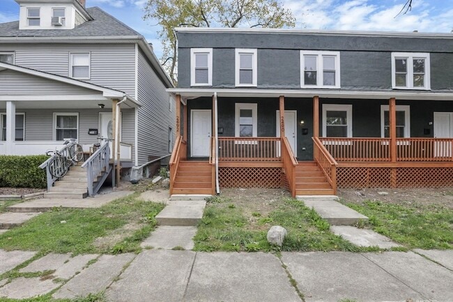 Building Photo - 2486 Findley Ave