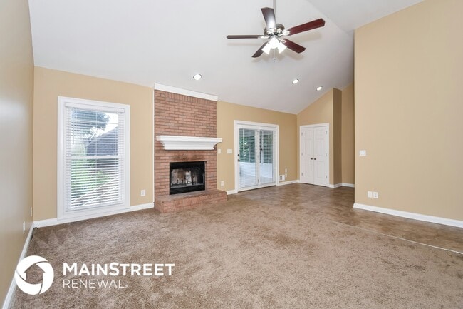 Building Photo - 1200 Goshen Ln
