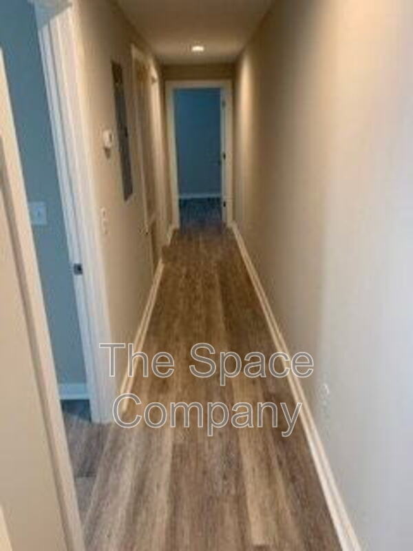 Foto del edificio - 587 Rutledge Ave