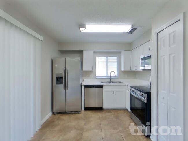 Foto del edificio - 4522 Reynolds Creek Ave