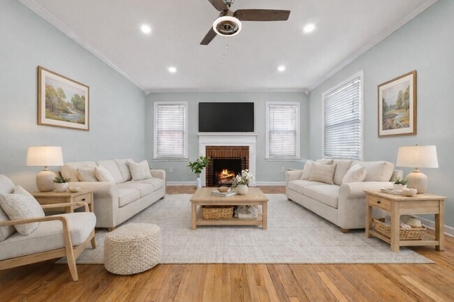 Foto del edificio - 622 Longview Dr