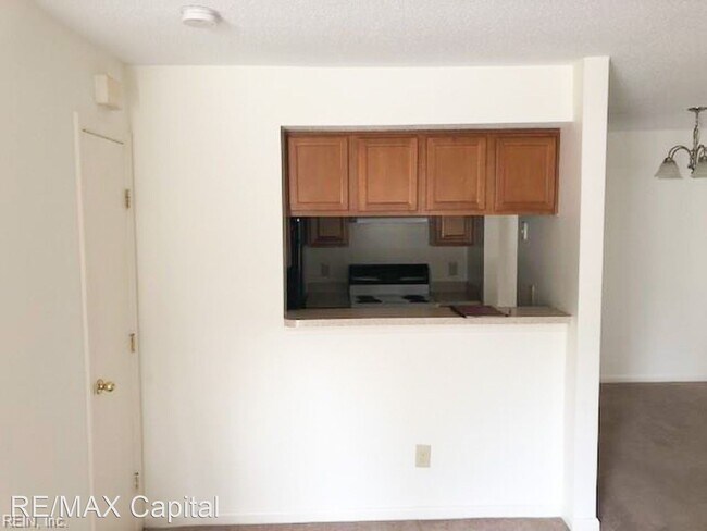 Foto del edificio - 2 br, 2 bath House - 6 Tamarisk Quay Unit F