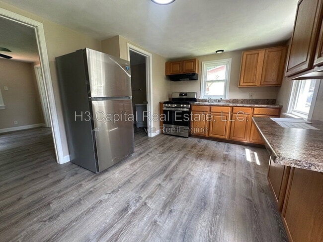 Building Photo - 435 N 38th St