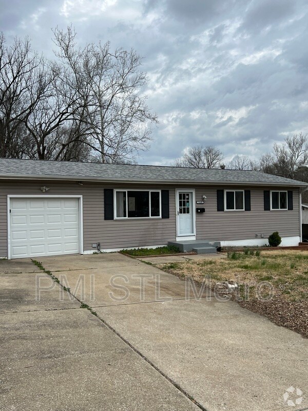 Ville Maria Apartments under 2,000 Hazelwood, MO 3 Rentals